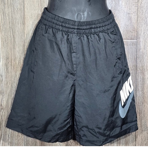 Nike Kids Black Athletic Shorts White Logo Elastic Waist Activewear Large - Picture 1 of 10